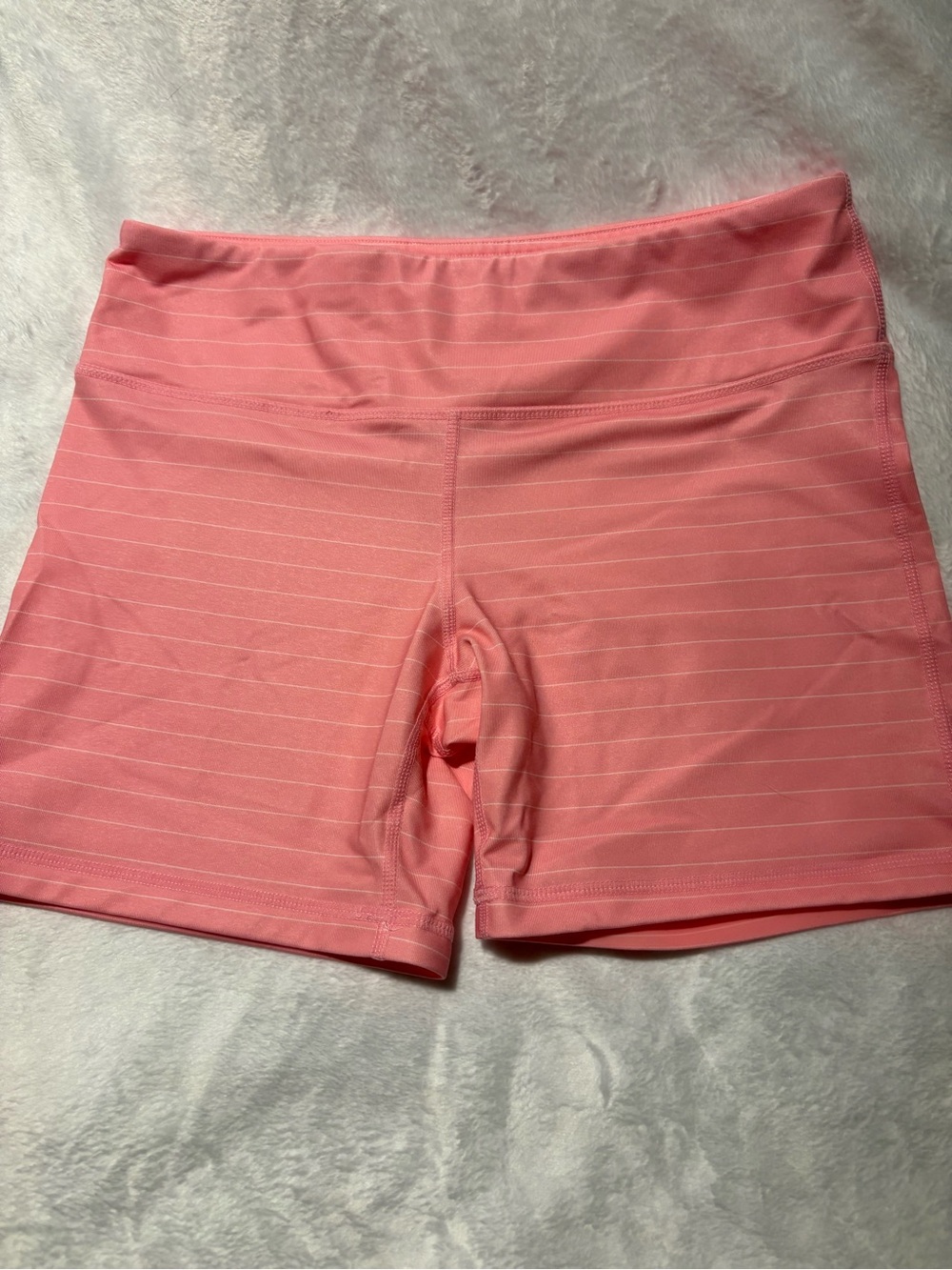 IAB Mid-Rise Pink Bike Shorts for Women - size 8/Medium
